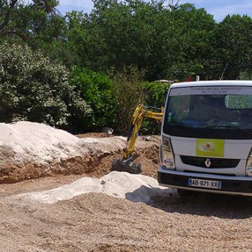Réalisation d'une allée de jardin provençal