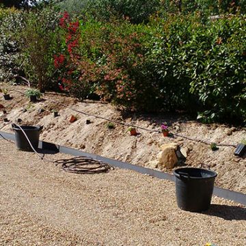 Réalisation d'une allée de jardin provençal