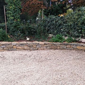 Cadenet - Création d'un muret en pierre en bordure de propriété