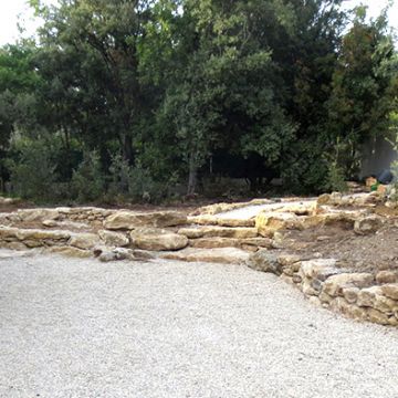 Création de murets à Rognes - Après