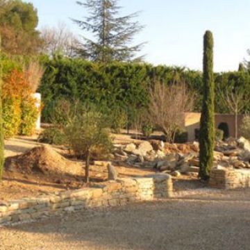 Aménagement d'une allée stule provençal à Aix-en-Provence - pendant les travaux