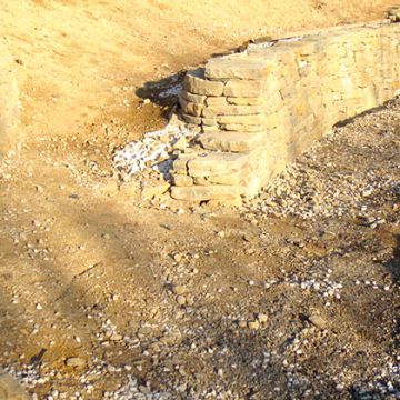 Réalisation de restanques en pierre sèche - Pendant les travaux