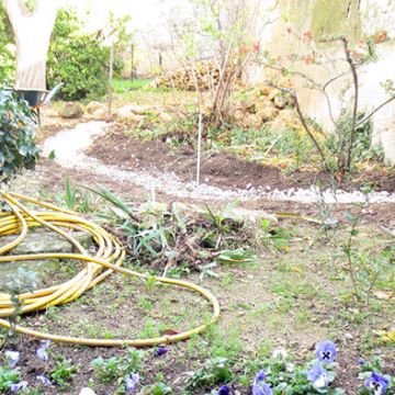 Aménagement en cours d'un jardin et la construction de murets en pierre sèche - Aix-en-Provence