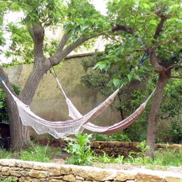 Après l'aménagement d'un jardin et la construction de murets en pierre sèche - Aix-en-Provence